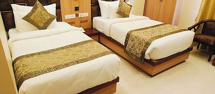 Hotel Mantavya Varanasi