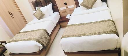 Hotel Mantavya Varanasi