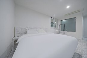 Hassen Sillim K2 Hotel