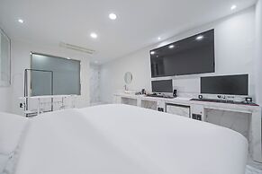 Hassen Sillim K2 Hotel