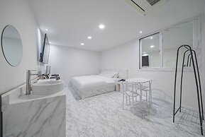 Hassen Sillim K2 Hotel