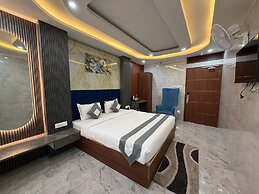 Hotel Shashi Grand Jamui