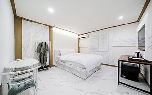 Hasen Wolgot Hotel