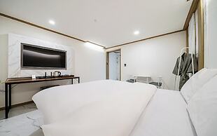 Hasen Wolgot Hotel