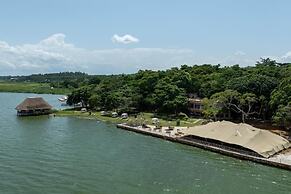 sundiata beach resort