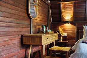 Kelingking Terrace Cottage