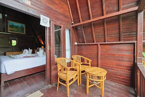 Kelingking Terrace Cottage