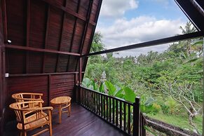 Kelingking Terrace Cottage