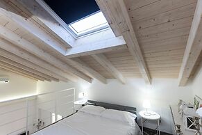 Blue Diamond Suite
