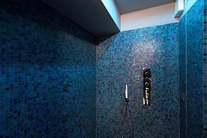 Blue Diamond Suite