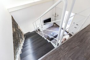 Blue Diamond Suite