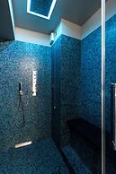 Blue Diamond Suite