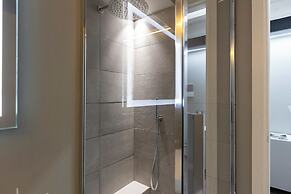 Blue Diamond Suite