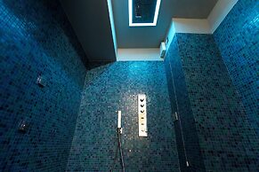 Blue Diamond Suite