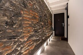 Blue Diamond Suite