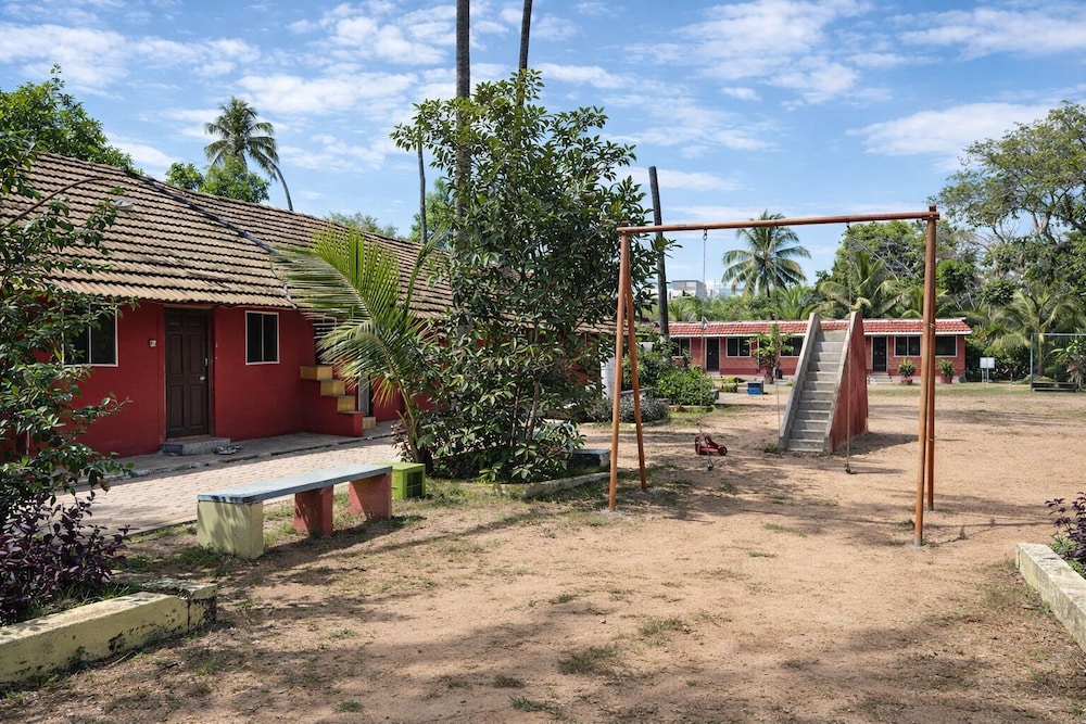 Manan's Beach Resort