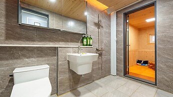 Suncheon Haru Saenggak Private Pool Vill