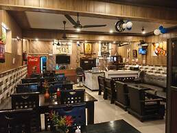 Fauzi Rasoi & Guest House