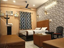 Fauzi Rasoi & Guest House