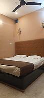 Fauzi Rasoi & Guest House