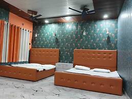 Fauzi Rasoi & Guest House