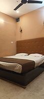 Fauzi Rasoi & Guest House
