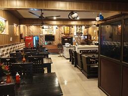 Fauzi Rasoi & Guest House