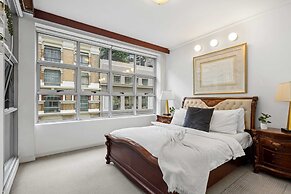 Bright & Spacious Stay for 6 Near Darling Harbour