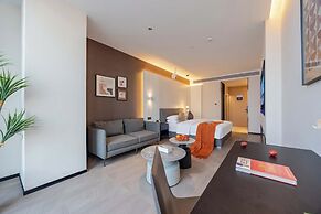 LIS vision hotel