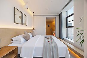 LIS vision hotel