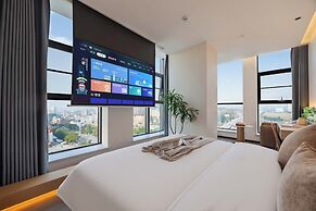 LIS vision hotel