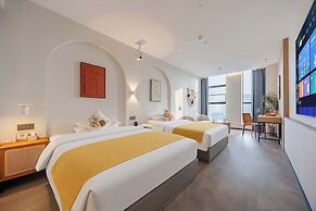 LIS vision hotel