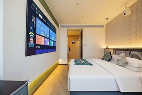 LIS vision hotel
