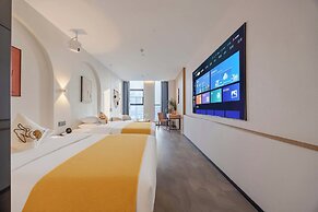 LIS vision hotel