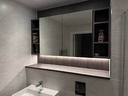 Luxurious 2 bed City View Apartment