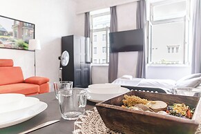 Affordable 1BR Near U6 Schoepfwerk