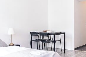 Affordable 1BR Near U6 Schoepfwerk