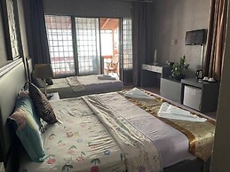 Pickyard Guest House