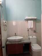 Pickyard Guest House