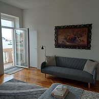Royal Balcony al Mare