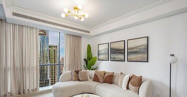LUX The JLT Gold Crest Suite