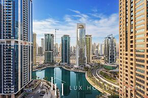 LUX The JLT Gold Crest Suite