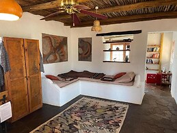Eningu Kalahari Lodge cc