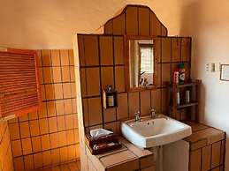 Eningu Kalahari Lodge cc