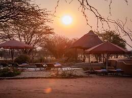 Eningu Kalahari Lodge cc