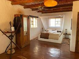 Eningu Kalahari Lodge cc