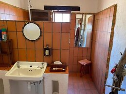 Eningu Kalahari Lodge cc