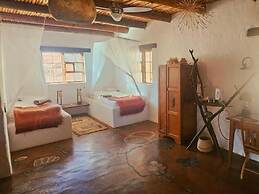 Eningu Kalahari Lodge cc