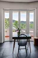 Flora Guest House