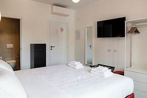Flora Guest House
